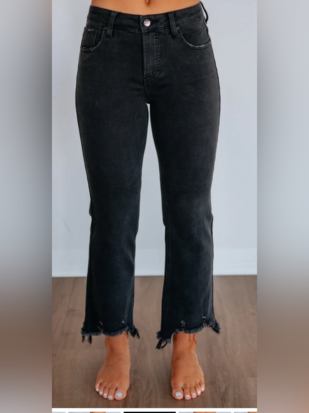 Wild Oak Boutique Neona Risen Jeans in Black- NWT - Size 26